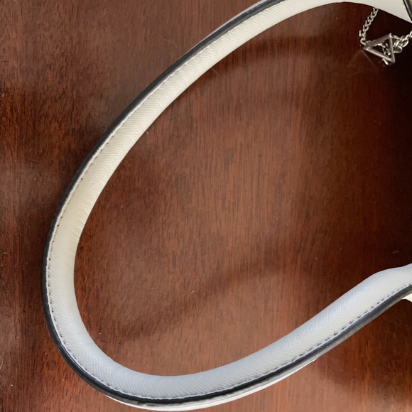 Yellow Guess Faux Leather Fully Lined Handbag - Picture 12 of 15